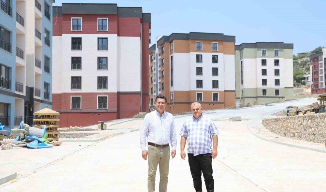 Adana’nın Kozan ilçesinde, Toplu Konut İdaresi Başkanlığı (TOKİ) tarafından inşa