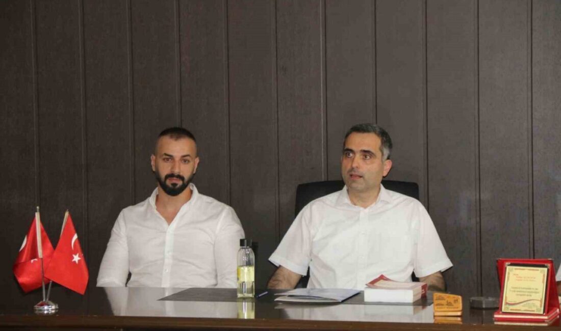Adana’nın Kozan ilçesinde Şehit ve Gazi Aileleri Derneği öncülüğünde, Pençe-Kilit