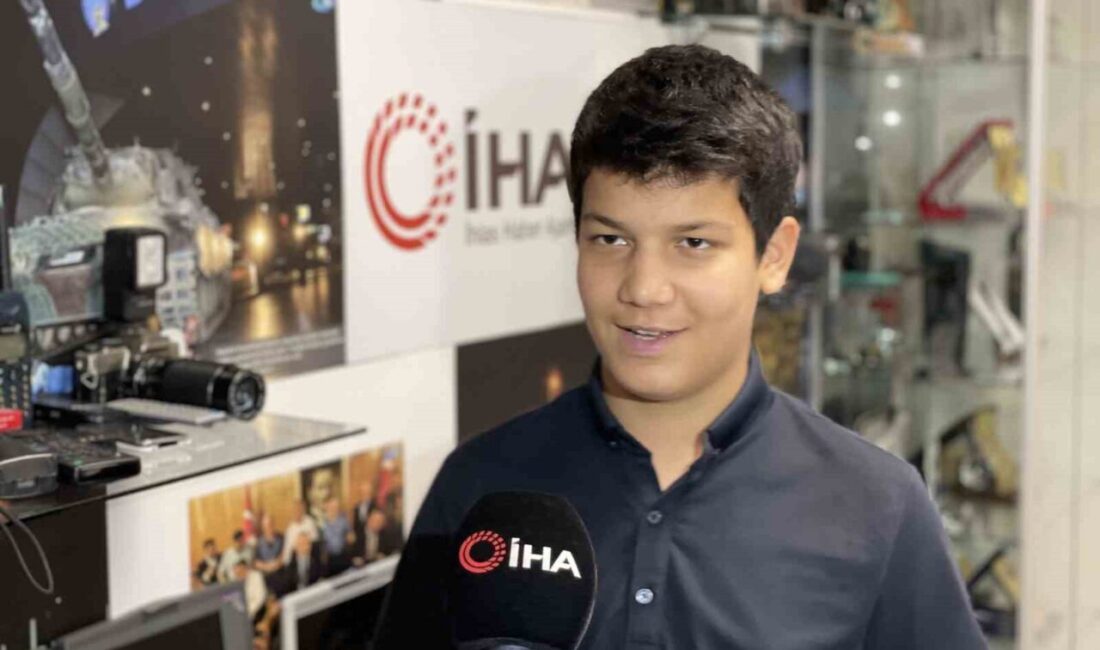 Tarih okumalarını günlük için videoya çeken 15 yaşındaki Bursalı Yahya