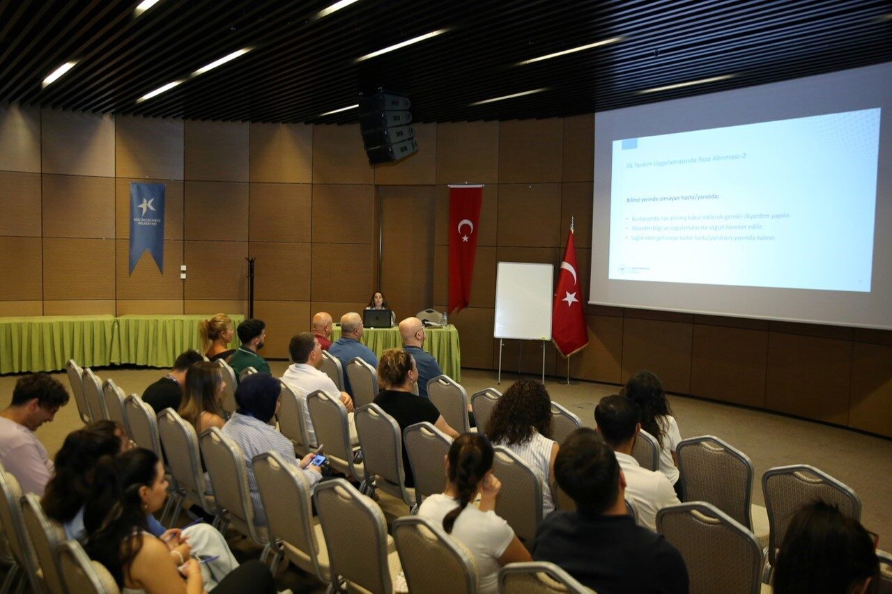 Küçükçekmece Belediyesi İnsan Kaynakları ve Eğitim Müdürlüğü, personele yönelik ‘Sağlıklı
