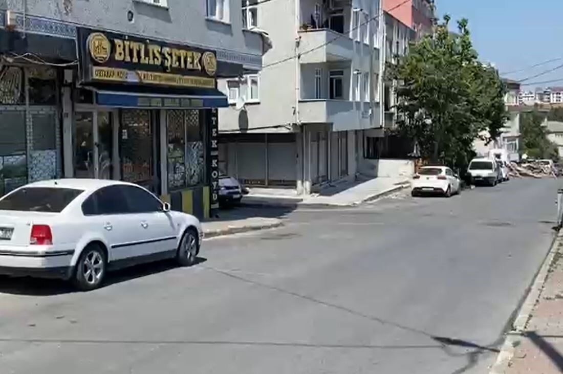 Küçükçekmece ‘de bulunan Bitlis Şetek Ortakapı Köyü Derneği’ne silahlı saldırı