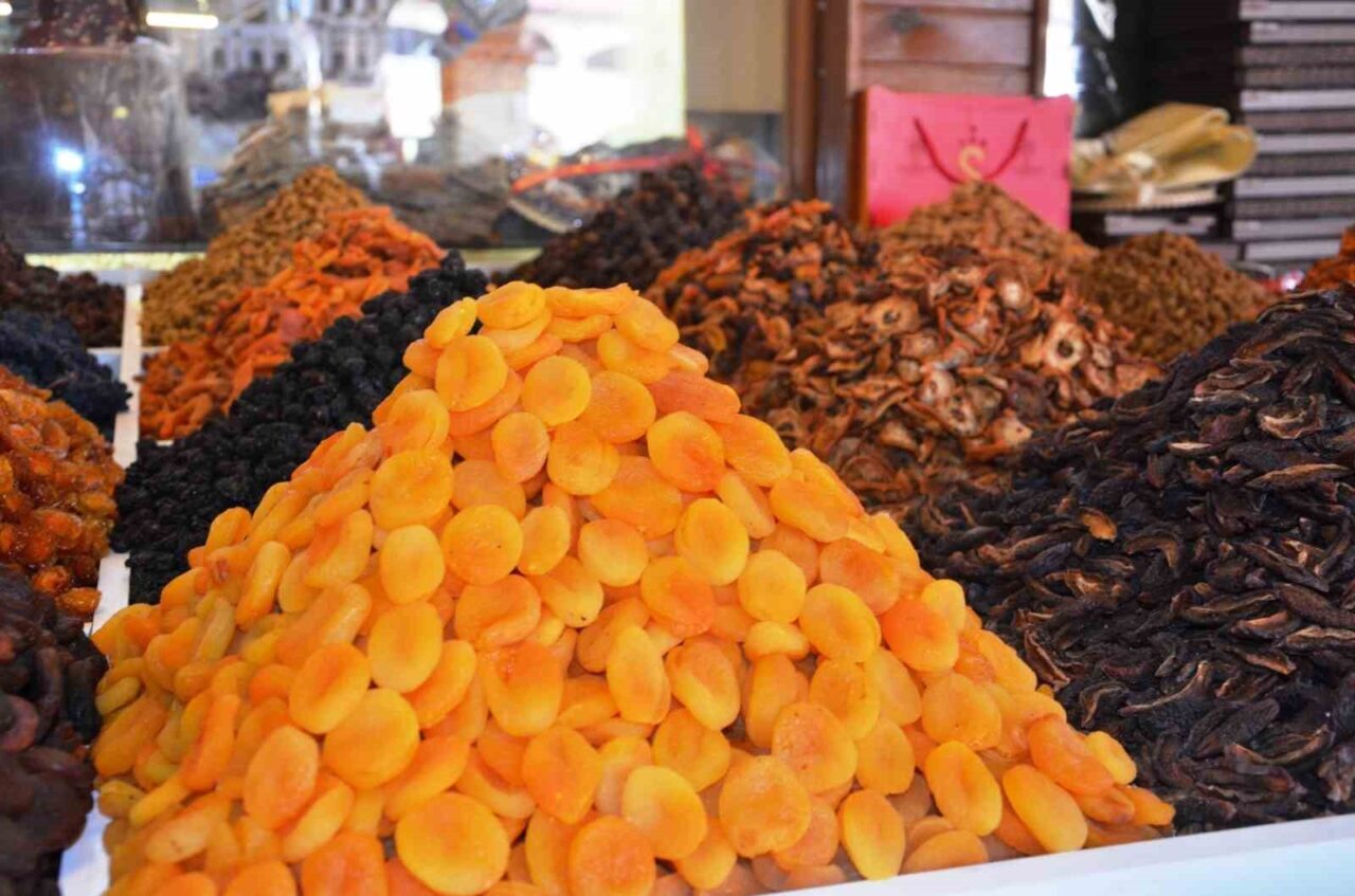 Malatya Turgut Özal Üniversitesi Kayısı ve Kayısı Ürünleri Geliştirme Uygulama