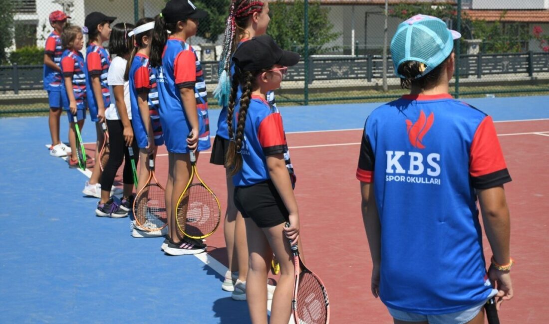 Kuşadası Belediyesi, çocuk ve gençlerin yaz tatilini verimli geçirmesi amacıyla