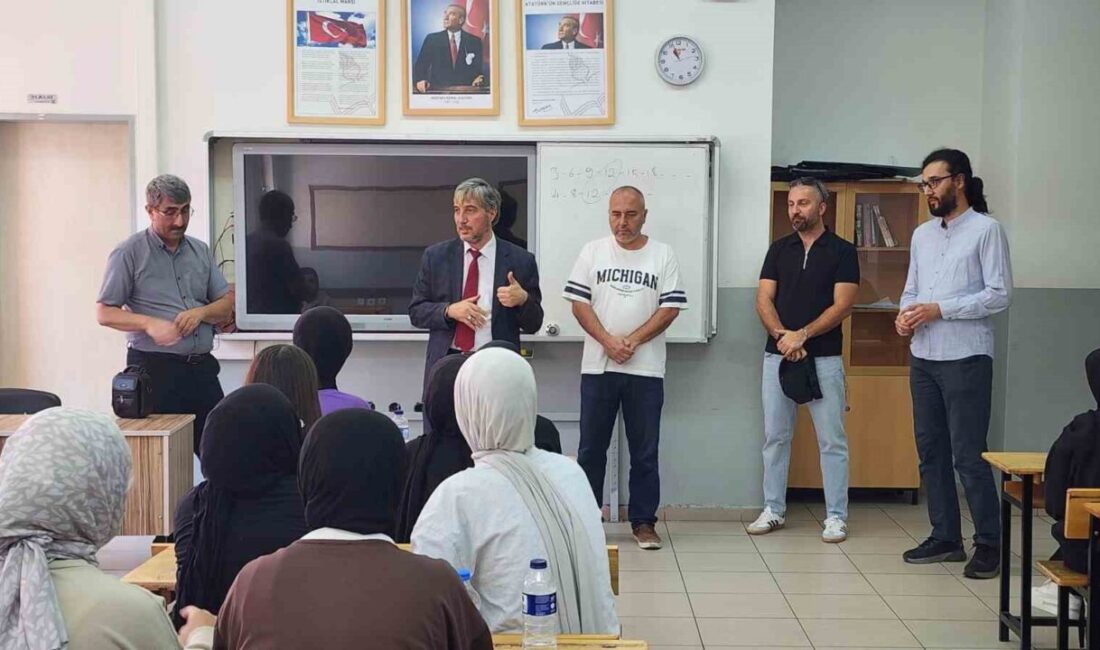 Kütahya İl Millî Eğitim Müdürü Mustafa Yılmaz, Ortaöğretim Hizmetleri Şube