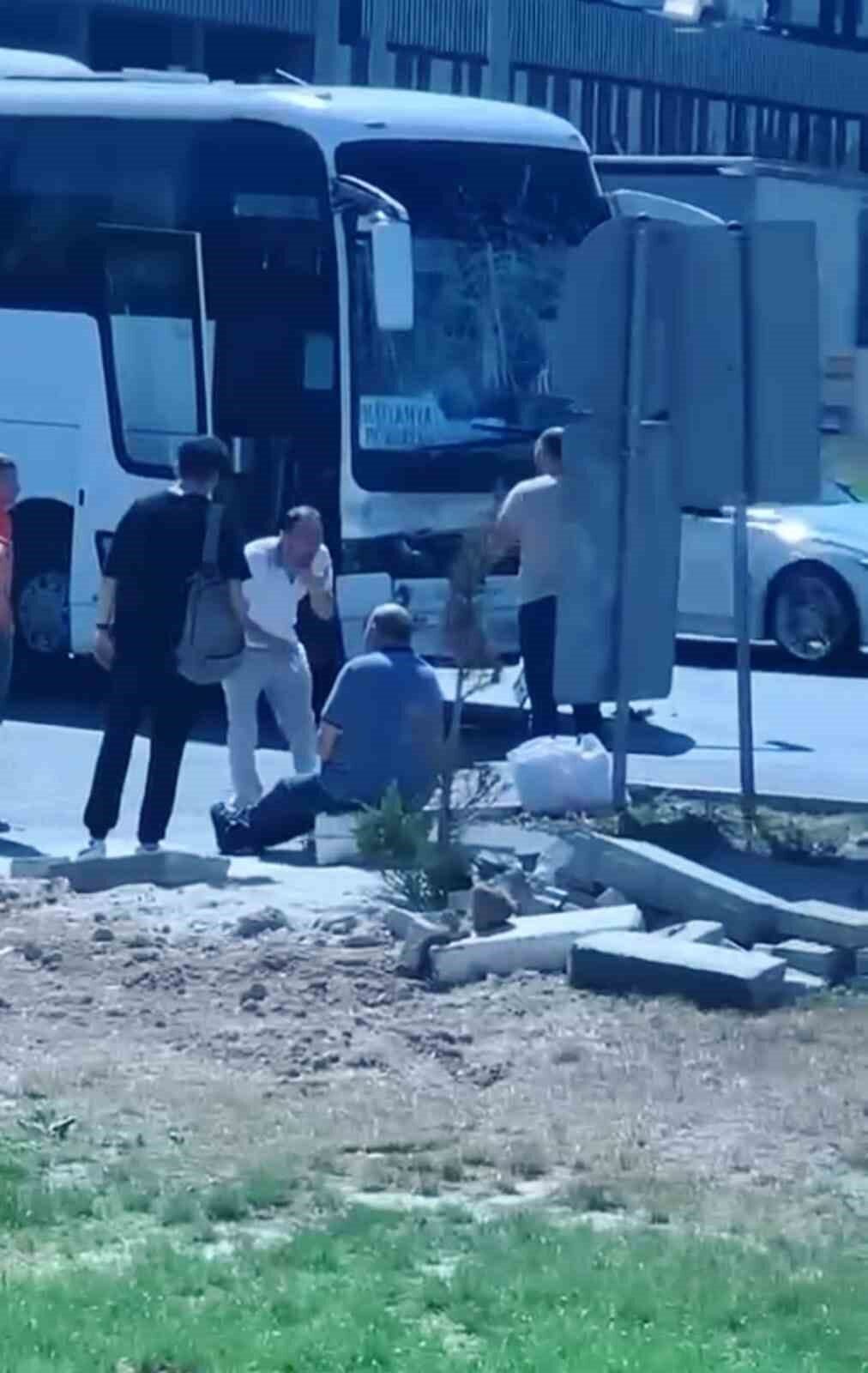 Kütahya’da işçi servisinin tankere arkadan çarpması sonucu meydana gelen trafik