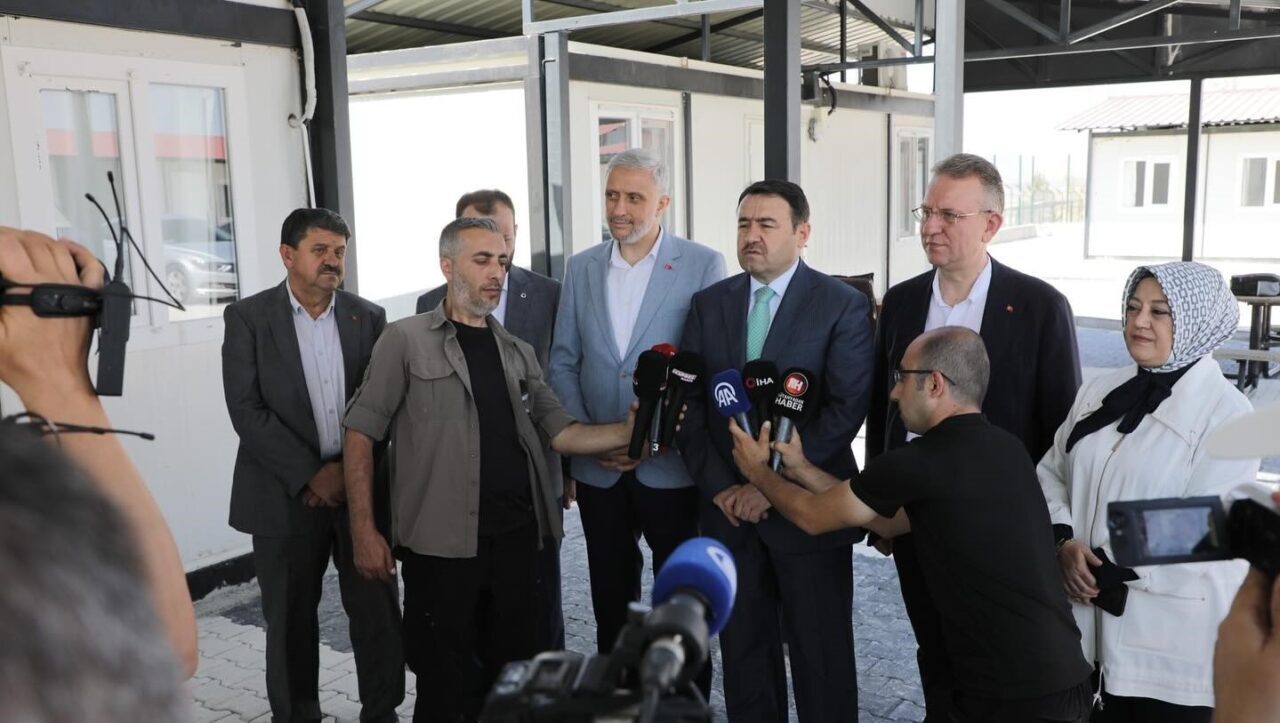 Kütahya’da sahipsiz sokak hayvanları için hazırlanan doğal yaşam alanının tanıtımı