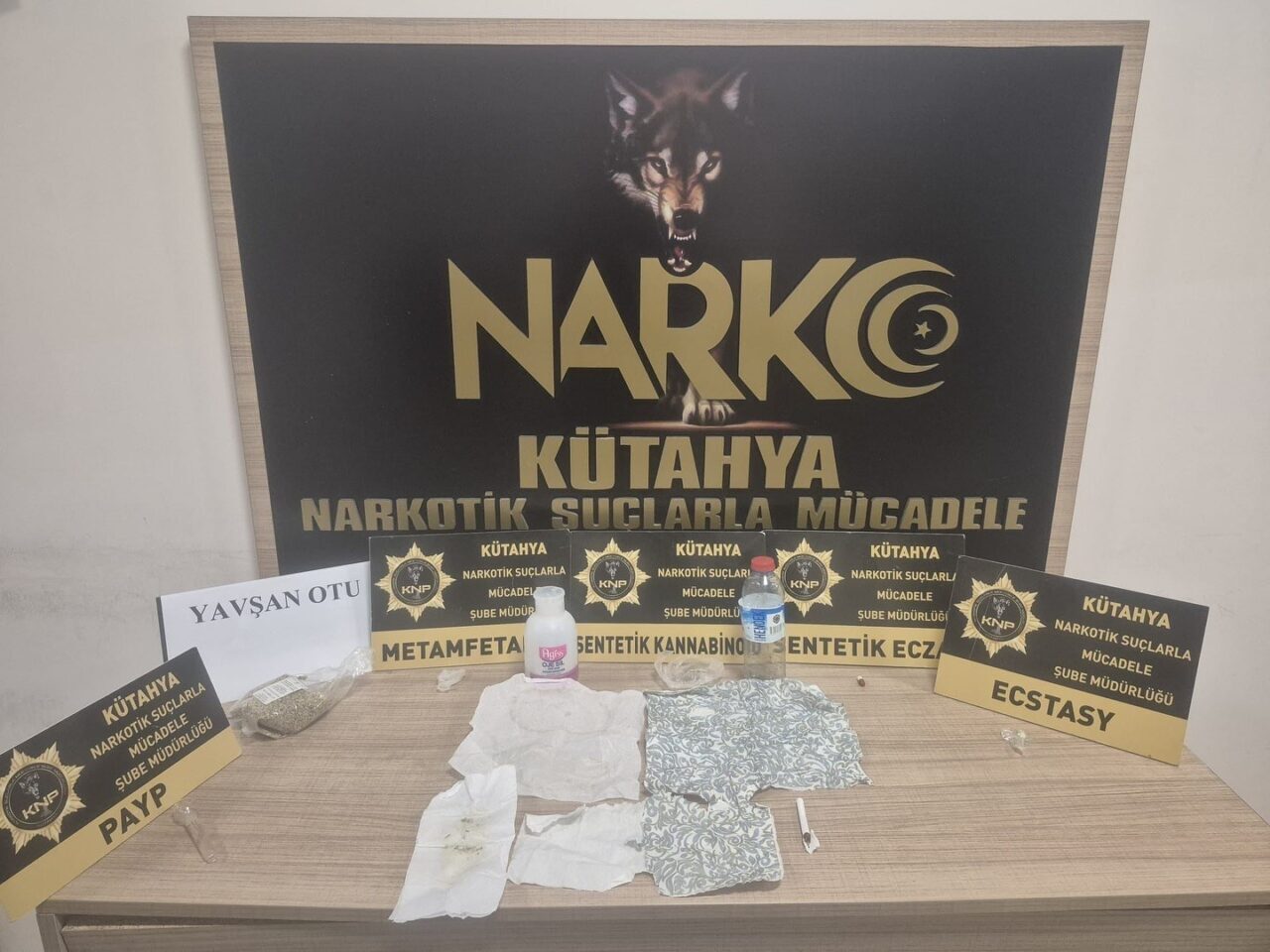 Kütahya İl Emniyet Müdürlüğü Narkotim Şube ekiplerinin uyuşturucu madde kullanımını