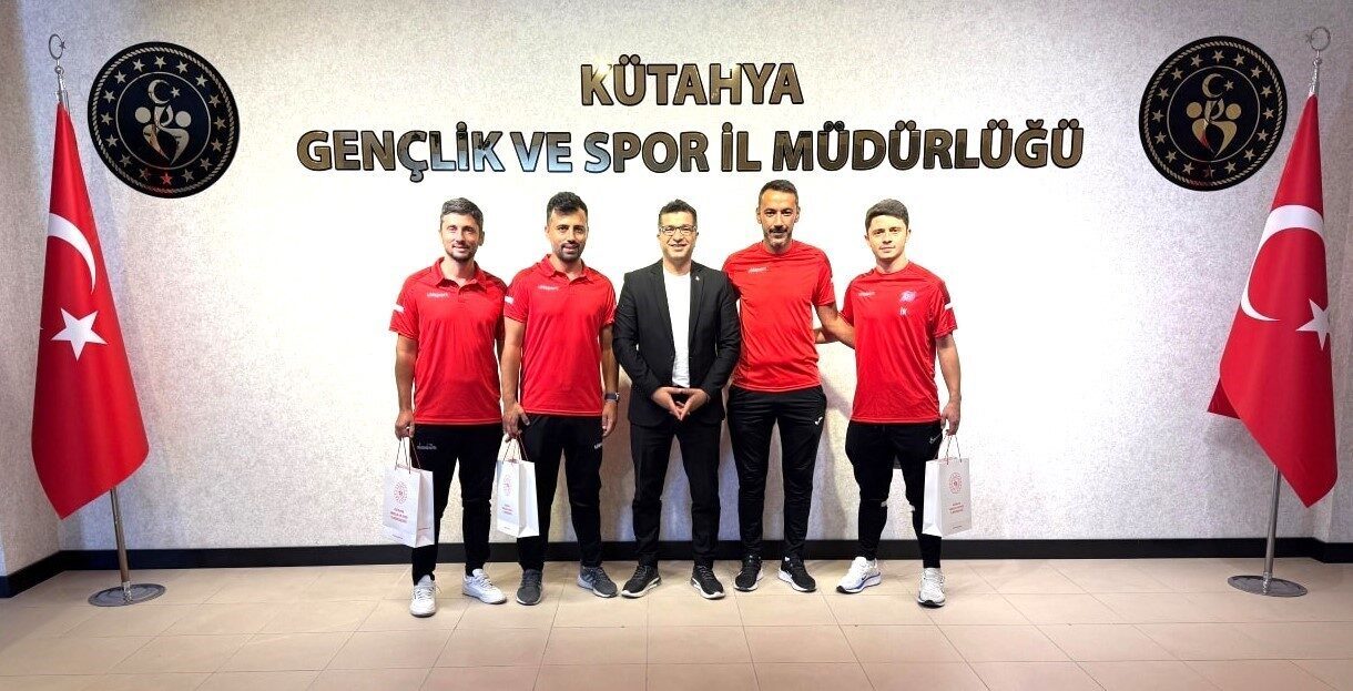 Kütahya Gençlik ve Spor İl Müdürlüğü, ayak tenisi branşında Türkiye