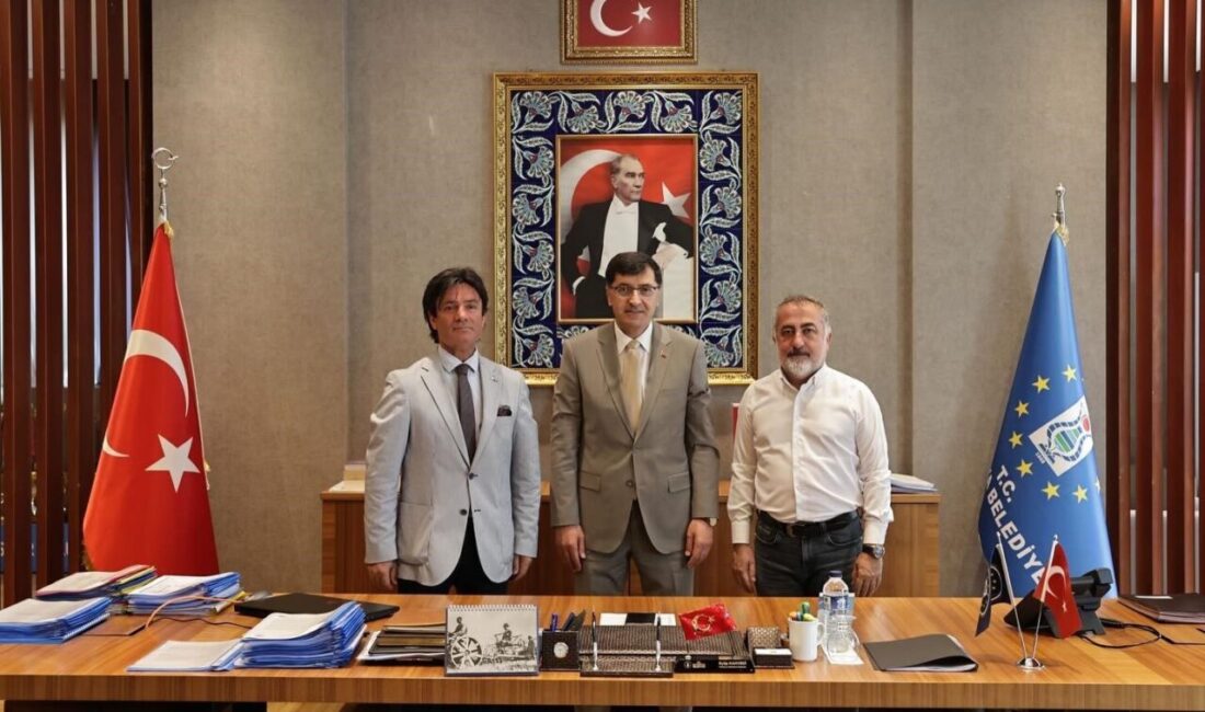 Kütahya Belediye Başkanı Eyüp Kahveci, Kent Konseyi Başkanı Bülent Cebeci