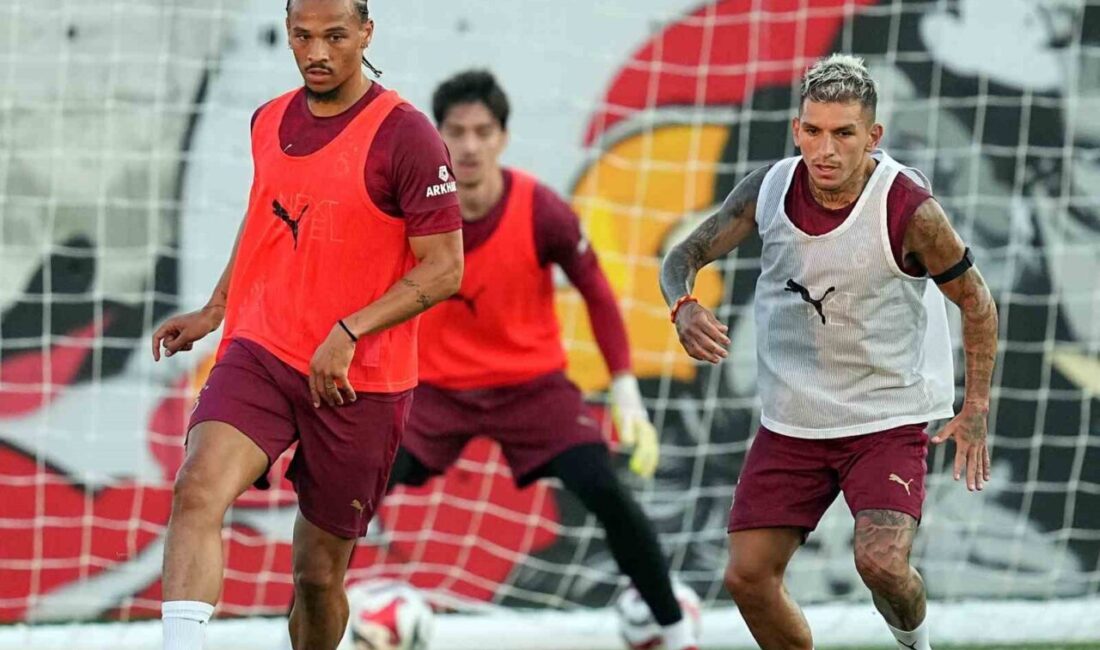 Galatasaray, 2025-2026 sezonu hazırlıklarını bugün yaptığı antrenmanla sürdürürken, yeni transfer