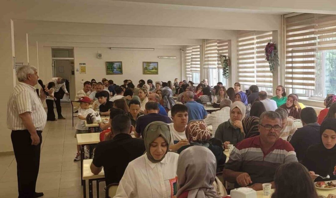 Samsun’un Vezirköprü ilçesinde Liselere Geçiş Sistemi’nde (LGS) ilk 75’e giren