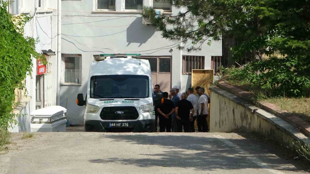 Malatya’da sabaha karşı meydana gelen kavgada, 38 yaşındaki bir kişi