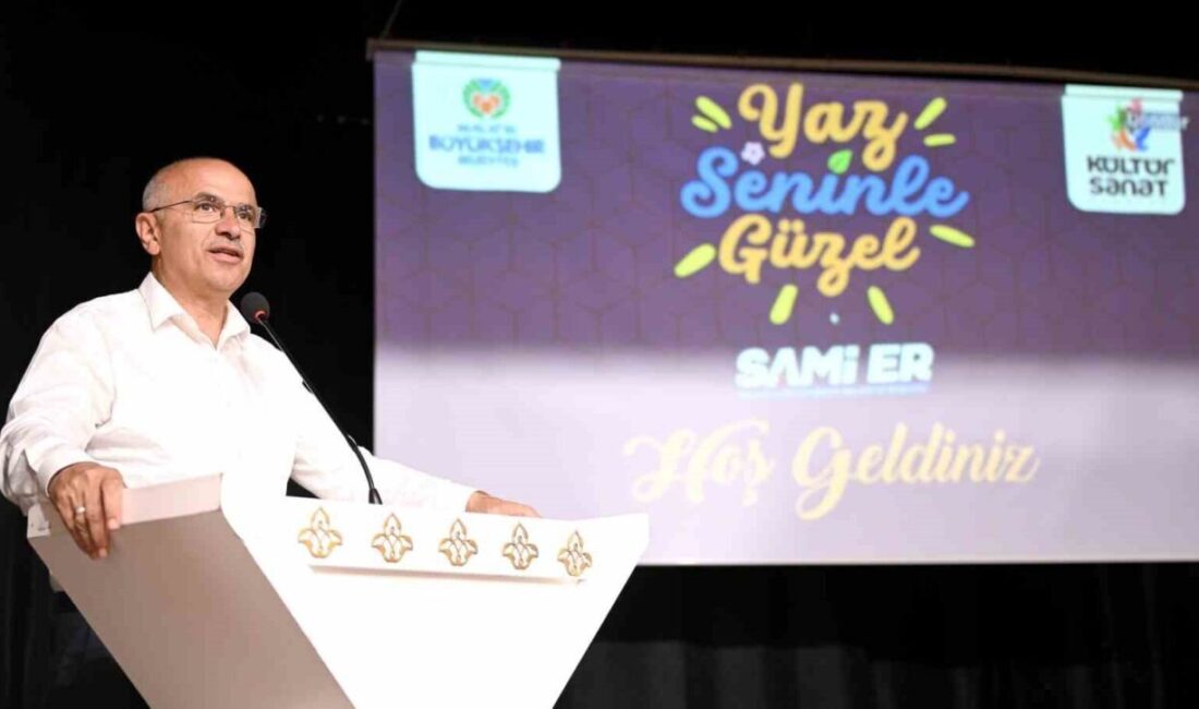 Malatya Büyükşehir Belediye Başkanı Sami Er, Yatılı Hafızlık Kursu öğrencileriyle