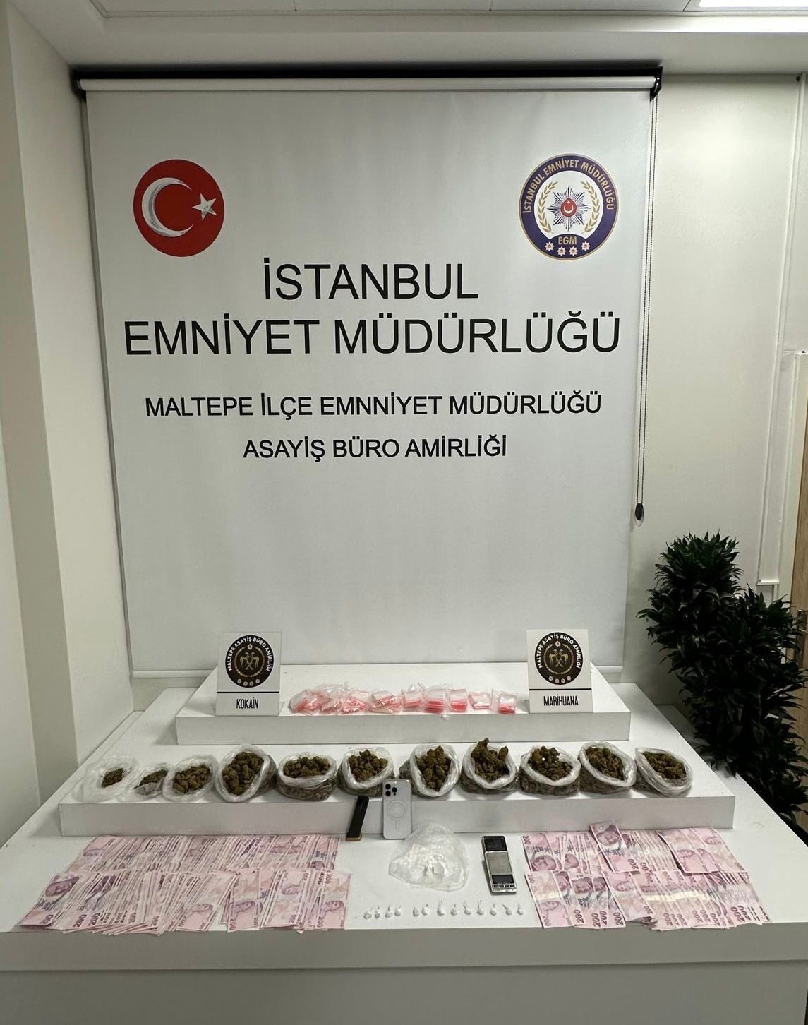 Maltepe’de düzenlenen uyuşturucu operasyonunda gözaltına alınan 1 şüpheli tutuklandı. İstanbul