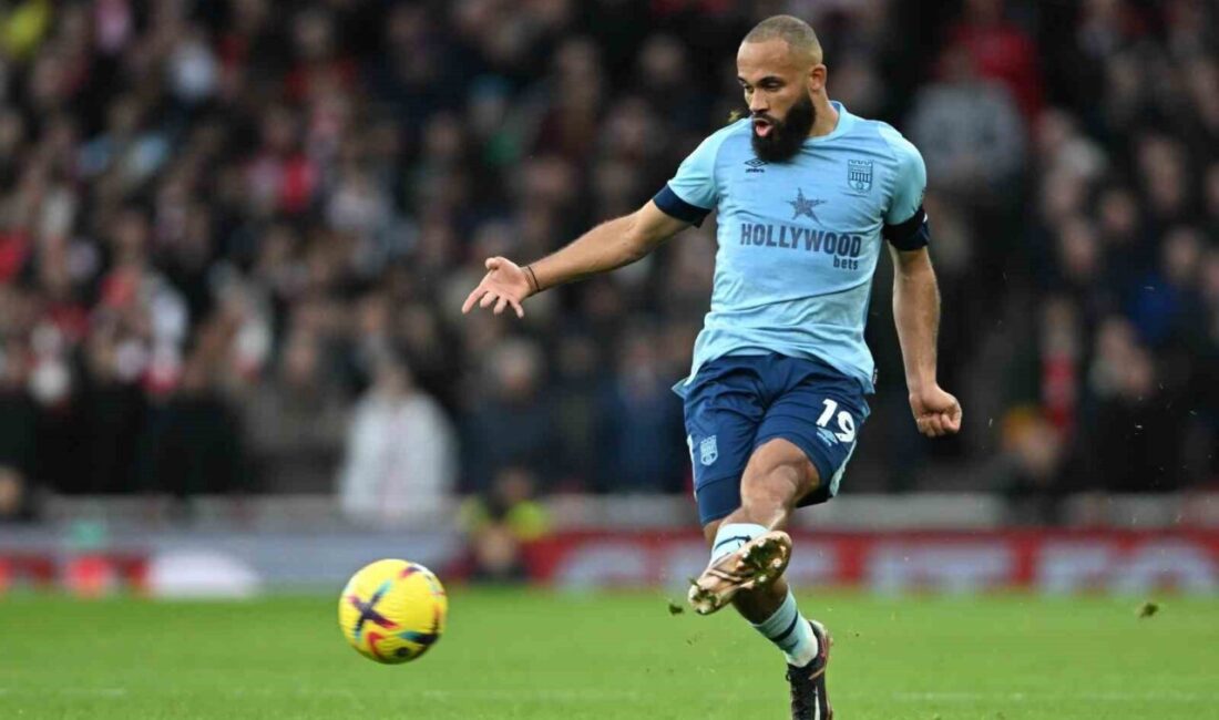 Premier Lig ekiplerinden Manchester United, son olarak Brentford forması giyen