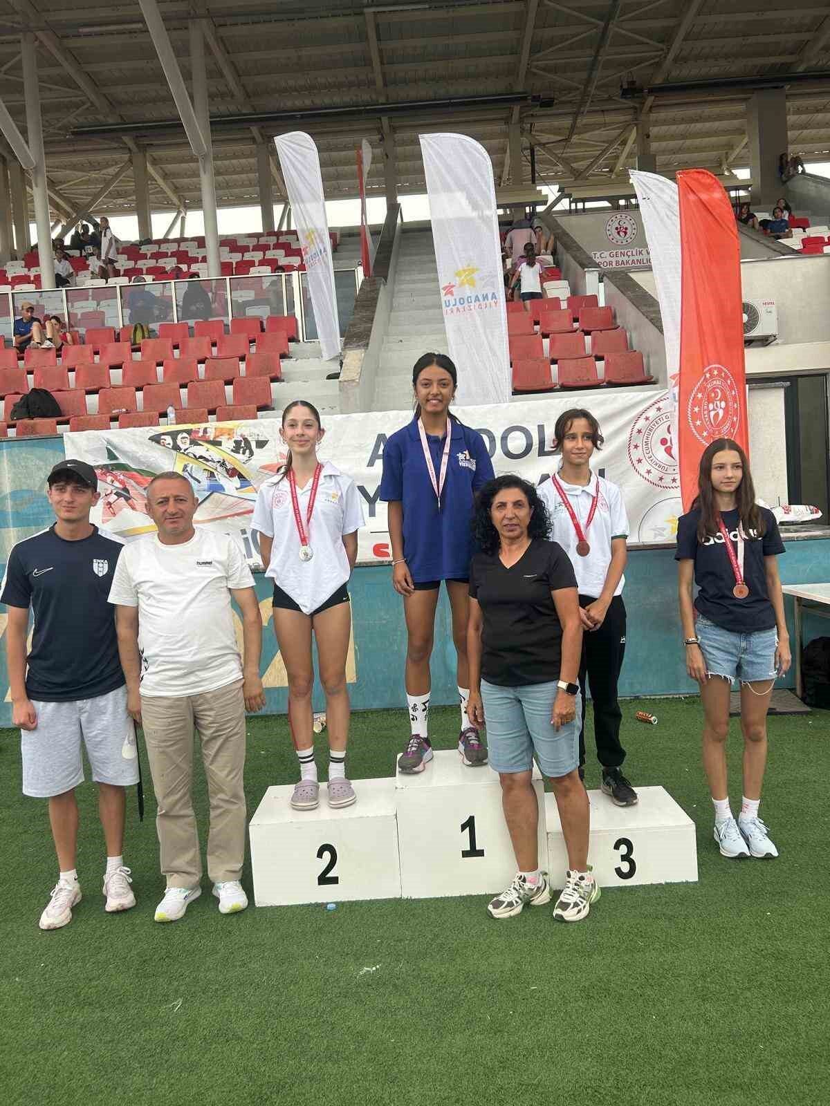 Manisalı atlet Belinay Gündoğdu, Gençlik ve Spor Bakanlığı tarafından Konya’da