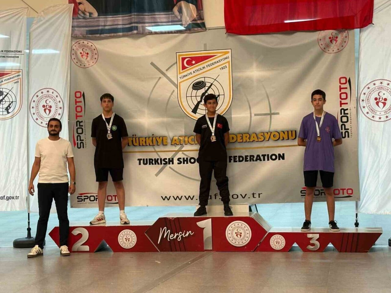 Türkiye Atıcılık Federasyonu tarafından Mersin’de düzenlenen Havalı Silahlar Emin Soysal