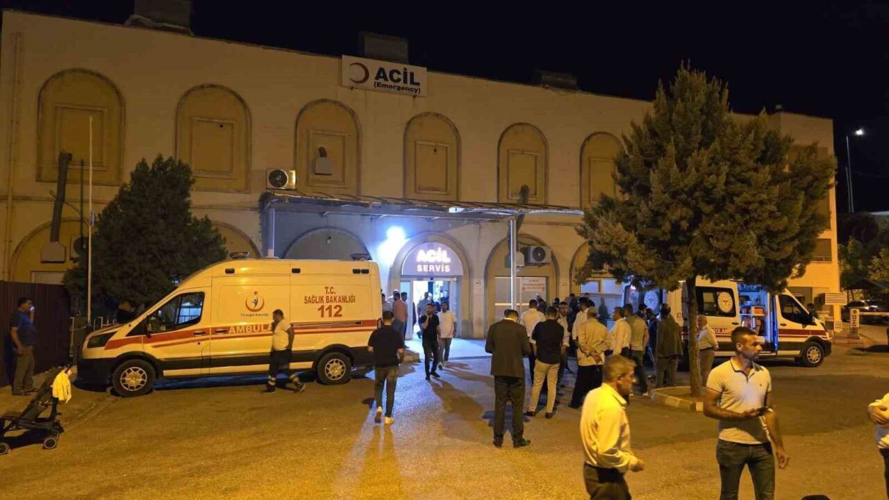 Mardin’in Midyat ilçesinde çıkan bıçaklı kavgada 1 kişi hayatını kaybetti,