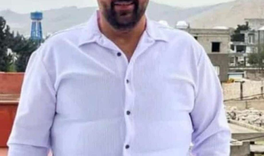 Mardin’in Artuklu ilçesinde bir binanın çatısında kaynak yaptığı sırada elektrik