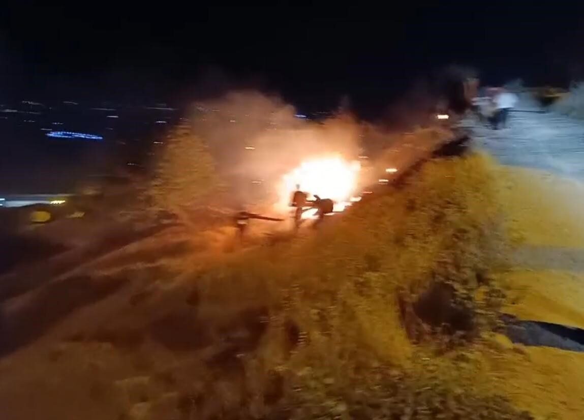 Mardin’in Artuklu ilçesinde çıkan örtü yangını söndürüldü. Edinilen bilgilere göre,