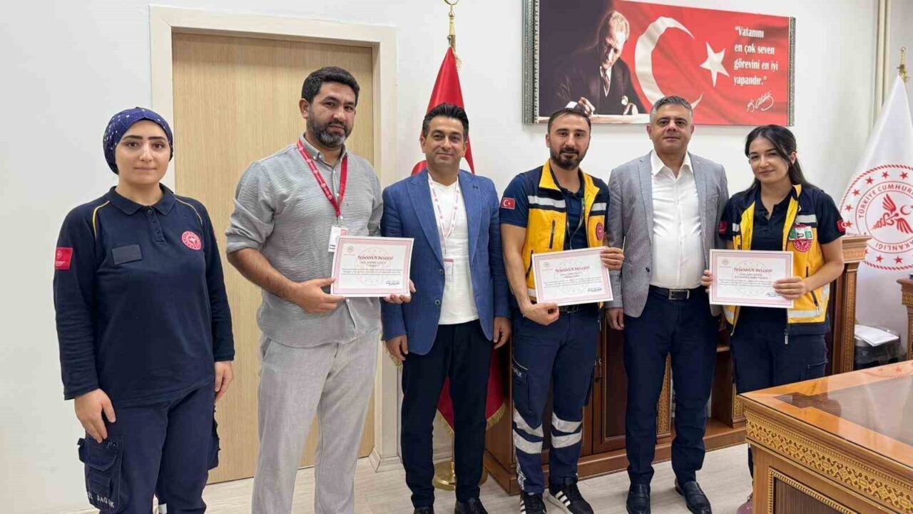 Mardin’in Artuklu ilçesinde görev dönüşü çıkan yangına müdahale ederek büyümesini