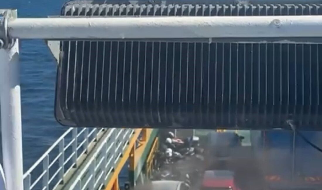 Marmara Adası açıklarında 200 yolcu ve 70 aracın bulunduğu feribotta