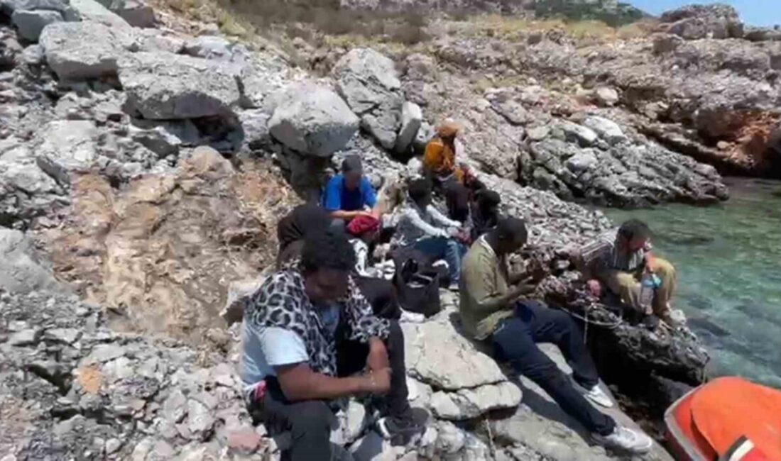 Muğla’nın Marmaris ilçesinde karadan ulaşımın bulunmadığı bölgede 11 düzensiz göçmen