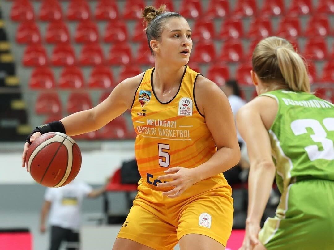 Melikgazi Kayseri Basketbol; iç transferde Doğa Adıcan ile yeniden anlaştı.