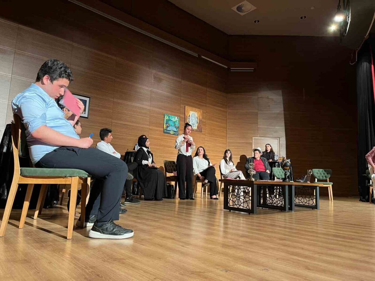 İlçede insanların sosyal ve kültürel hayatına katkı sunmak amacıyla çeşitli