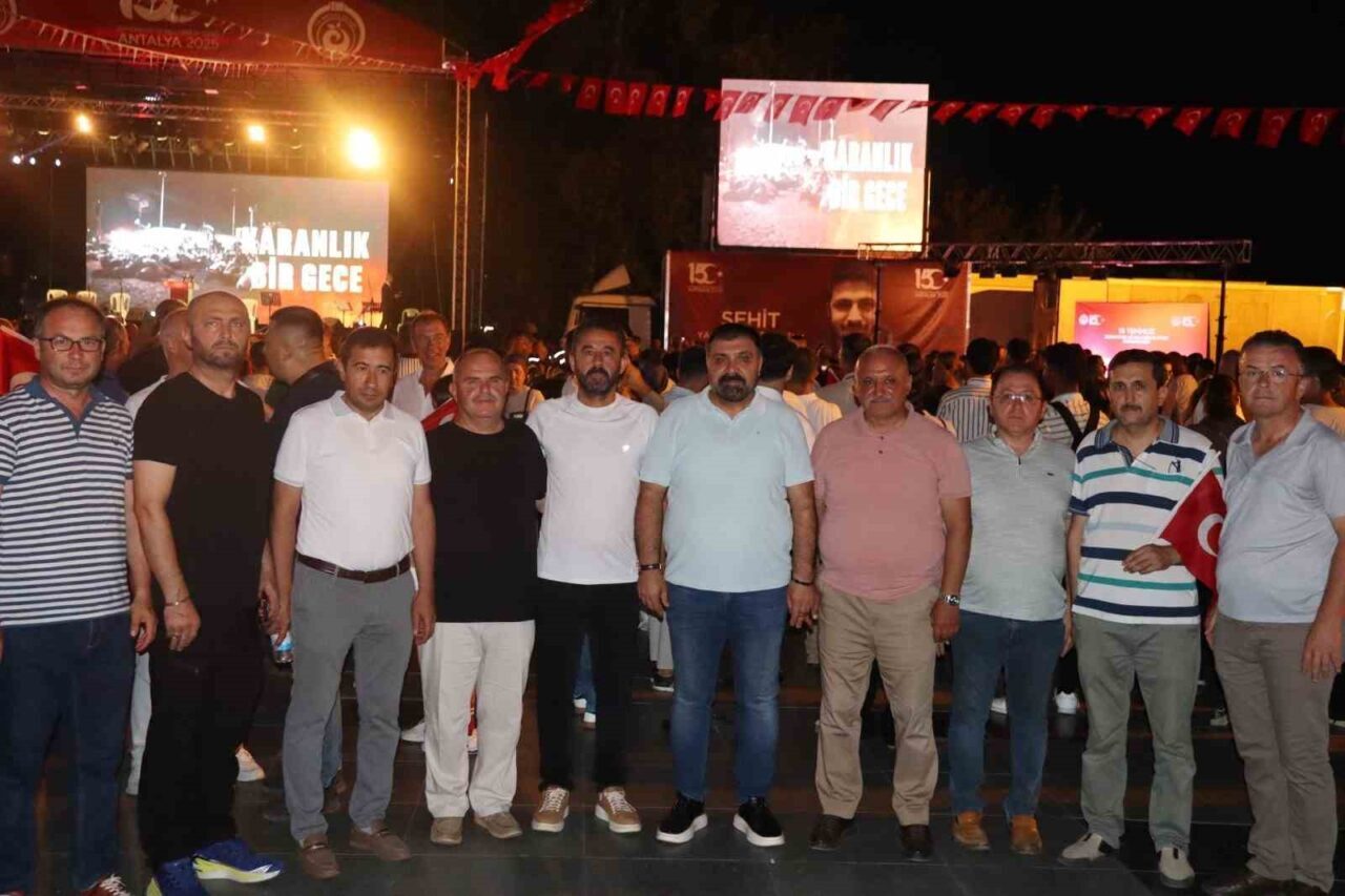 Antalya’da 15 Temmuz Demokrasi ve Milli Birlik Günü dolayısıyla Cumhuriyet