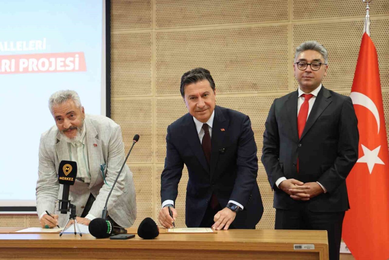 Muğla’nın Menteşe ilçesine bağlı Yeniköy, Ortaköy ve Emirbeyazıt mahallelerinin kanalizasyon