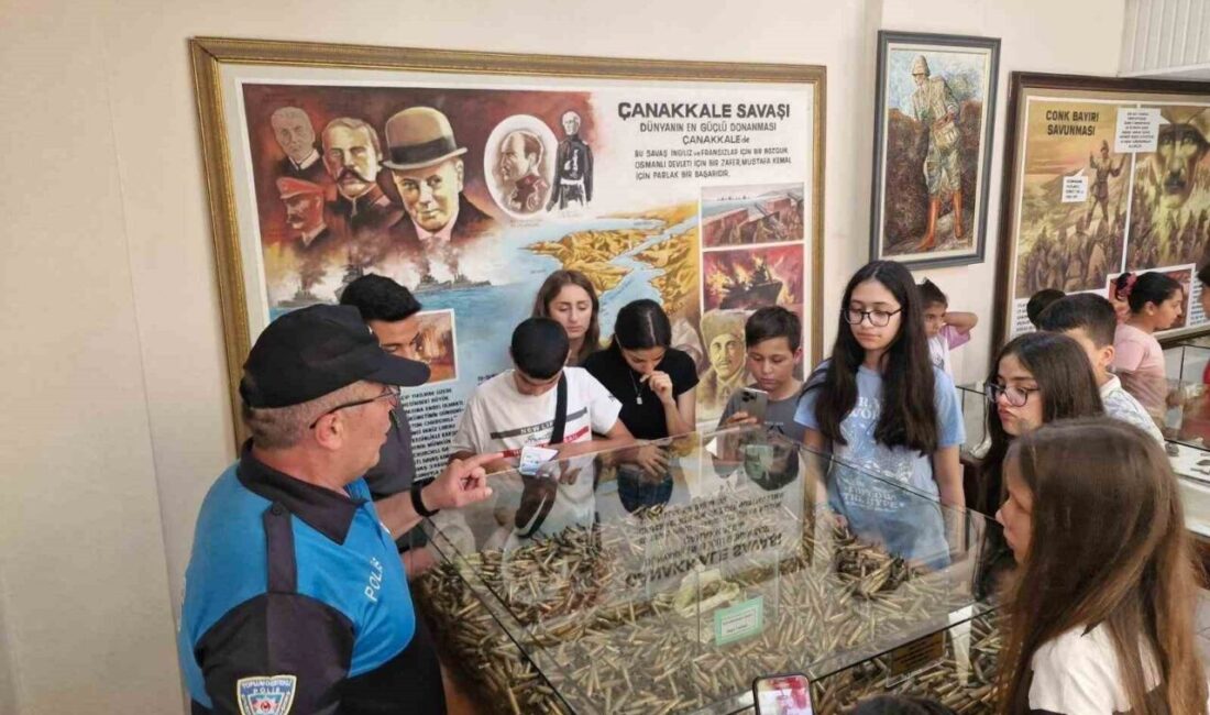 Mersin İl Emniyet Müdürlüğü, çocukların hem eğlenip hem de bilinçlenmesini