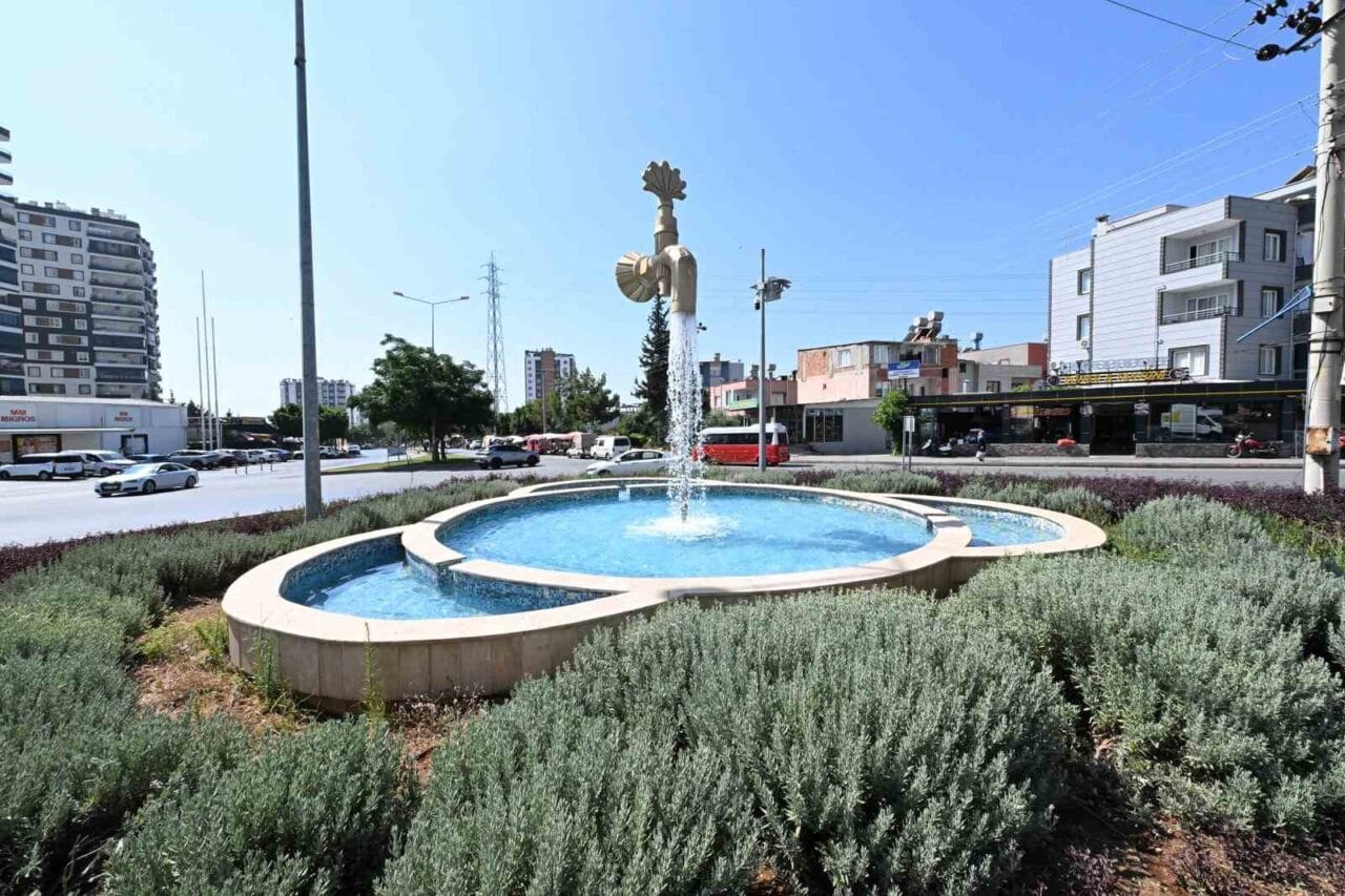 Mersin Büyükşehir Belediyesi Park ve Bahçeler Dairesi Başkanlığı, kenti yaz