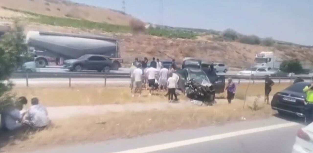 Mersin’in Tarsus ilçesinde meydana gelen trafik kazasında 1 kişi hayatını