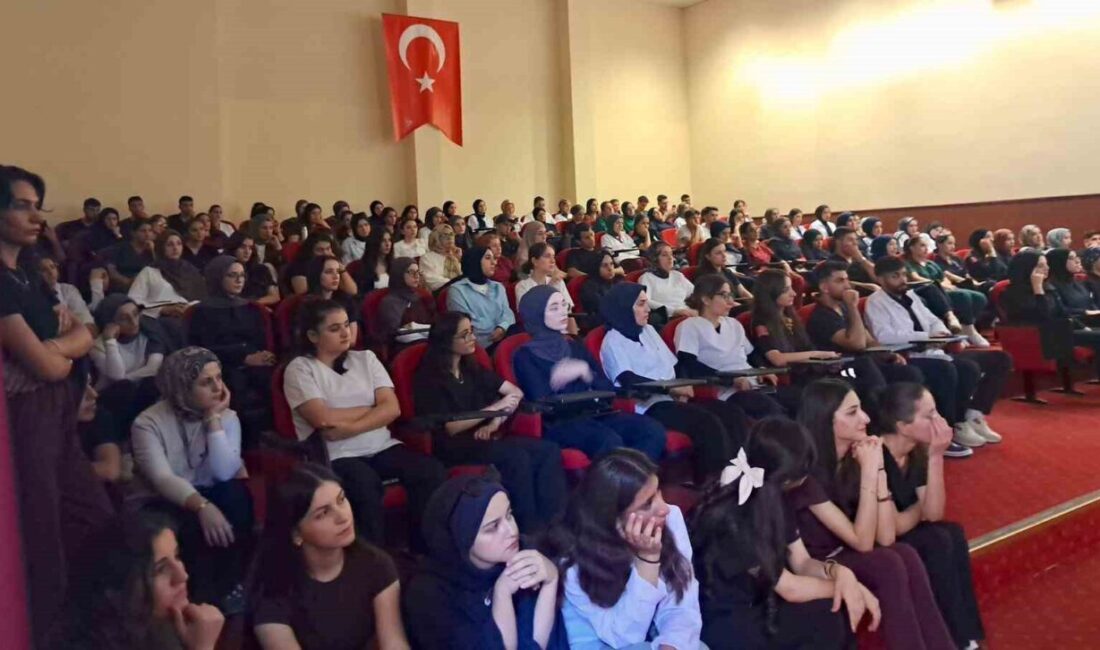 Mardin’de, Midyat Devlet Hastanesi’nde 160 stajyer öğrenciye eğitim verildi. Midyat