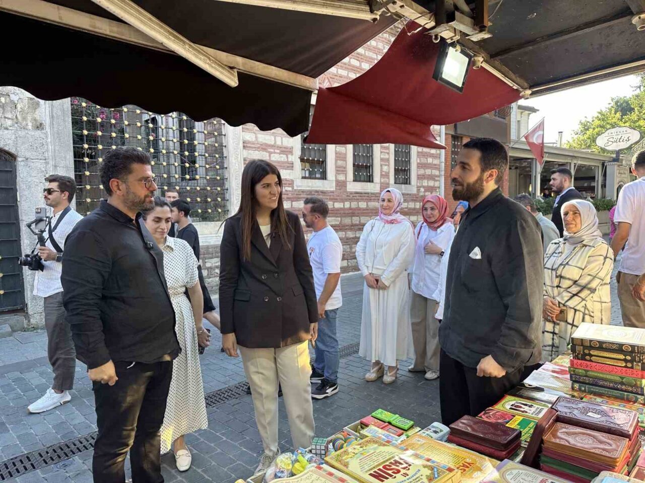 AK Parti İstanbul Milletvekili Derya Ayaydın, Muharrem ayı vesilesiyle Eyüp