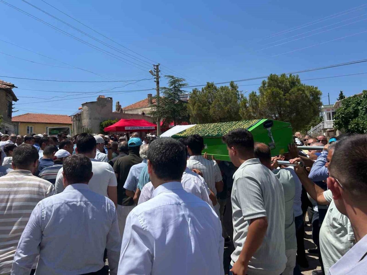 AK Parti Uşak Milletvekili İsmail Güneş’in annesi Rabia Güneş, Ahmetler