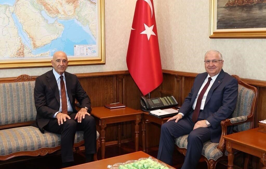 Milli Savunma Bakanı Yaşar Güler, ABD’nin Ankara Büyükelçisi Thomas Joseph