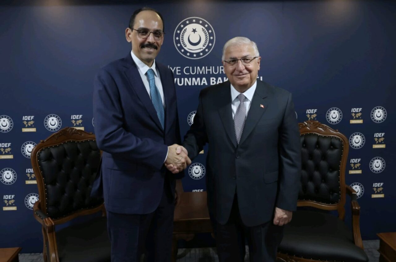 Milli Savunma Bakanı Yaşar Güler ile Milli İstihbarat Teşkilatı Başkanı