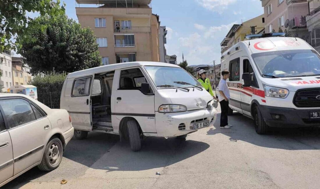 Bursa’nın İnegöl ilçesinde meydana gelen kazada minibüs ile çarpışan motosikletteki