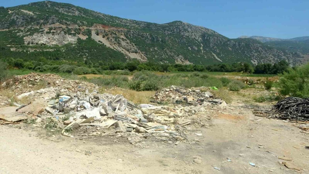 Muğla’nın Menteşe ilçesinde bulunan ve doğal güzelliğiyle bilinen Karabağlar Yaylası,