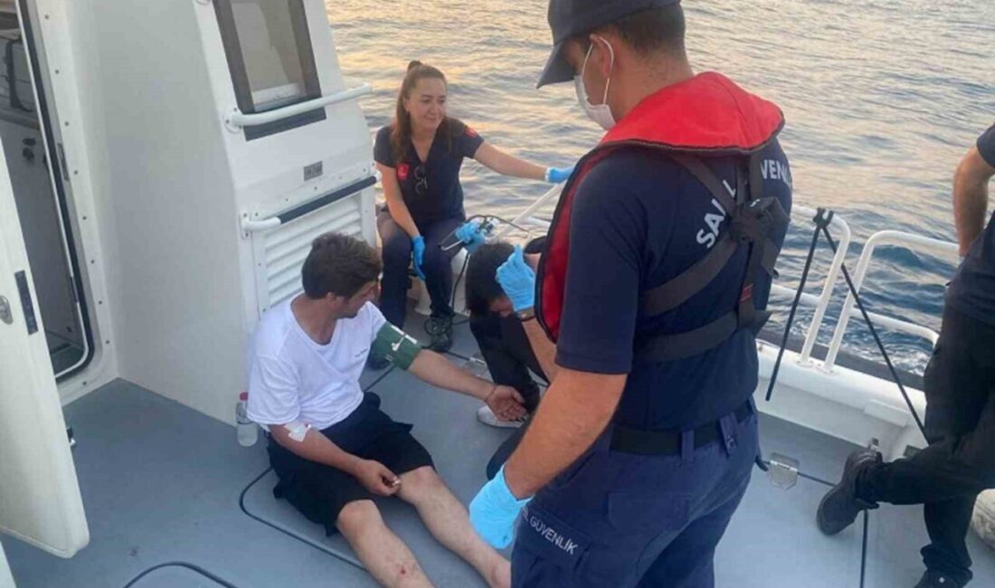 Muğla’nın Fethiye ilçesi açıklarında seyreden motor yatta rahatsızlanan vatandaş Sahil