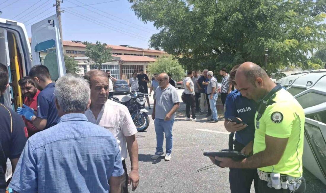 Nevşehir’de otomobil ile motosikletin çarpıştığı trafik kazasında 1’i ağır 3
