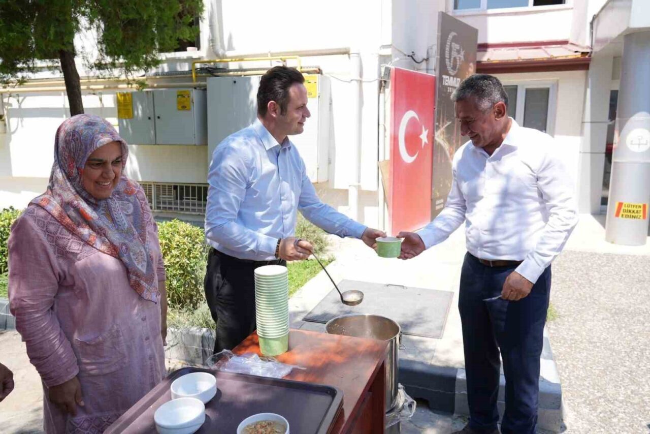 Muğla İl Millî Eğitim Müdürlüğü tarafından düzenlenen geleneksel aşure hayrı,
