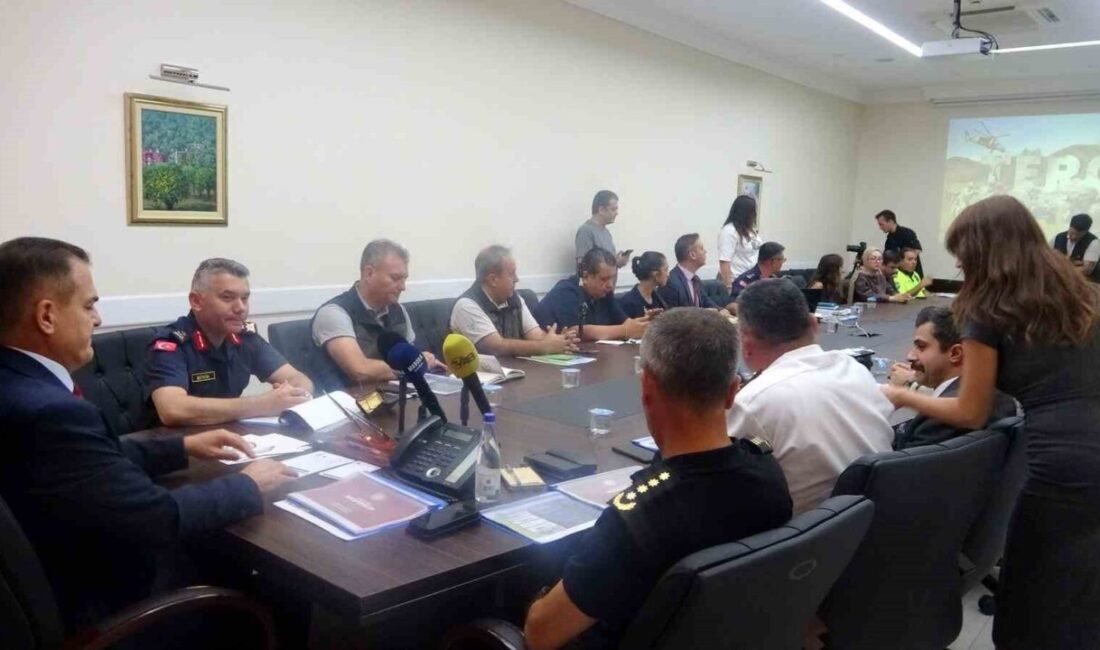 Muğla Valisi Dr. İdris Akbıyık başkanlığında il genelinde yürütülen güvenlik,