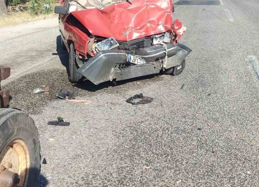 Muğla’nın Menteşe ilçesinde meydana gelen trafik kazasında iki kişi hafif