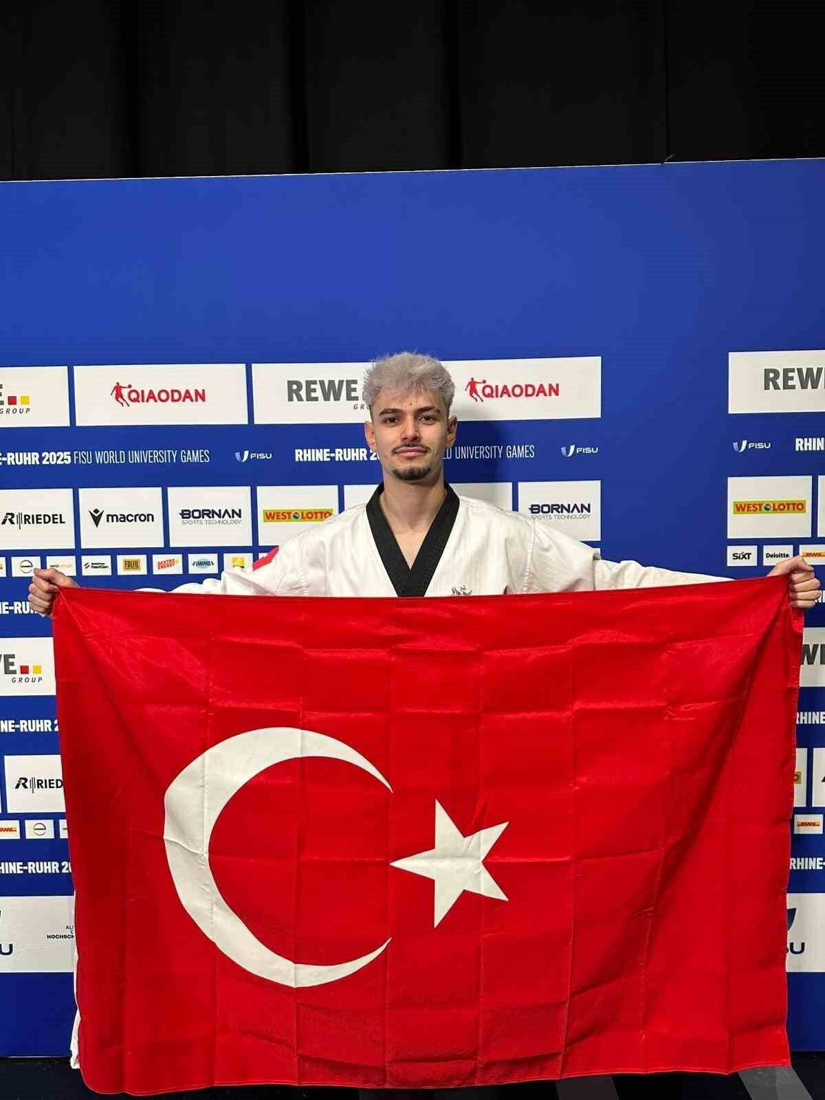 FISU 2025 Dünya Üniversite Yaz Oyunları’nın ilk gününde milli taekwondocu