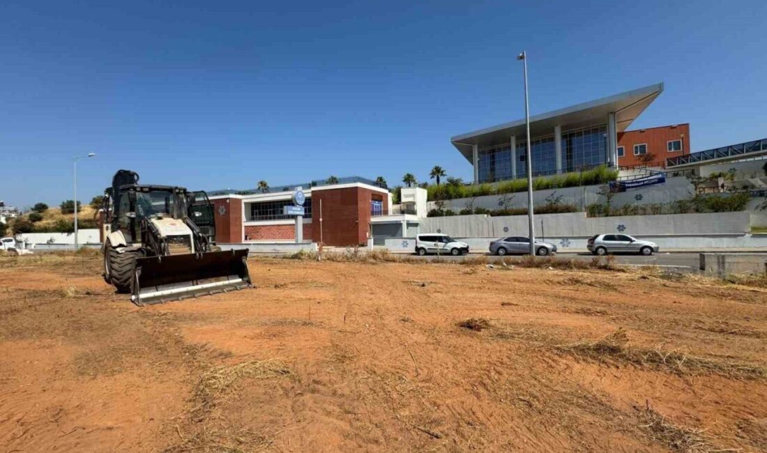 Aydın’ın Efeler ilçesinde bulunan Kemer Mahallesi Muhtarı Hüseyin İncitme, yangın