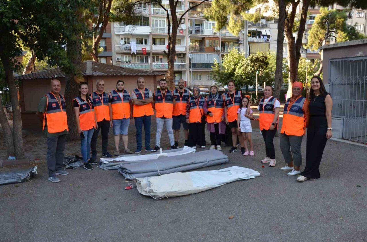 Manisa’da ilk kez bir mahalle muhtarlığı tarafından 20 kişilik AFAD
