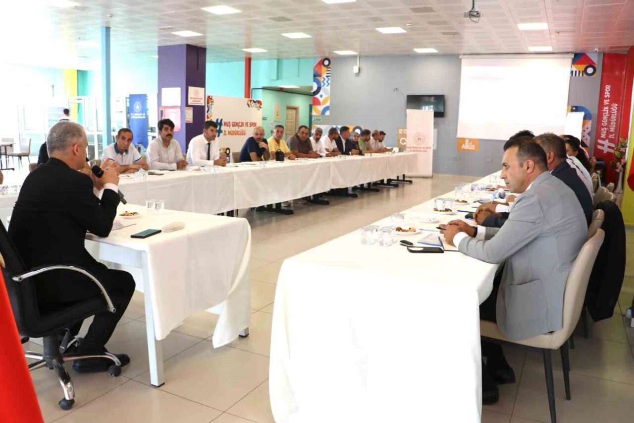 Muş Gençlik ve Spor İl Müdürü Yusuf Kılıç, gençlerin spor